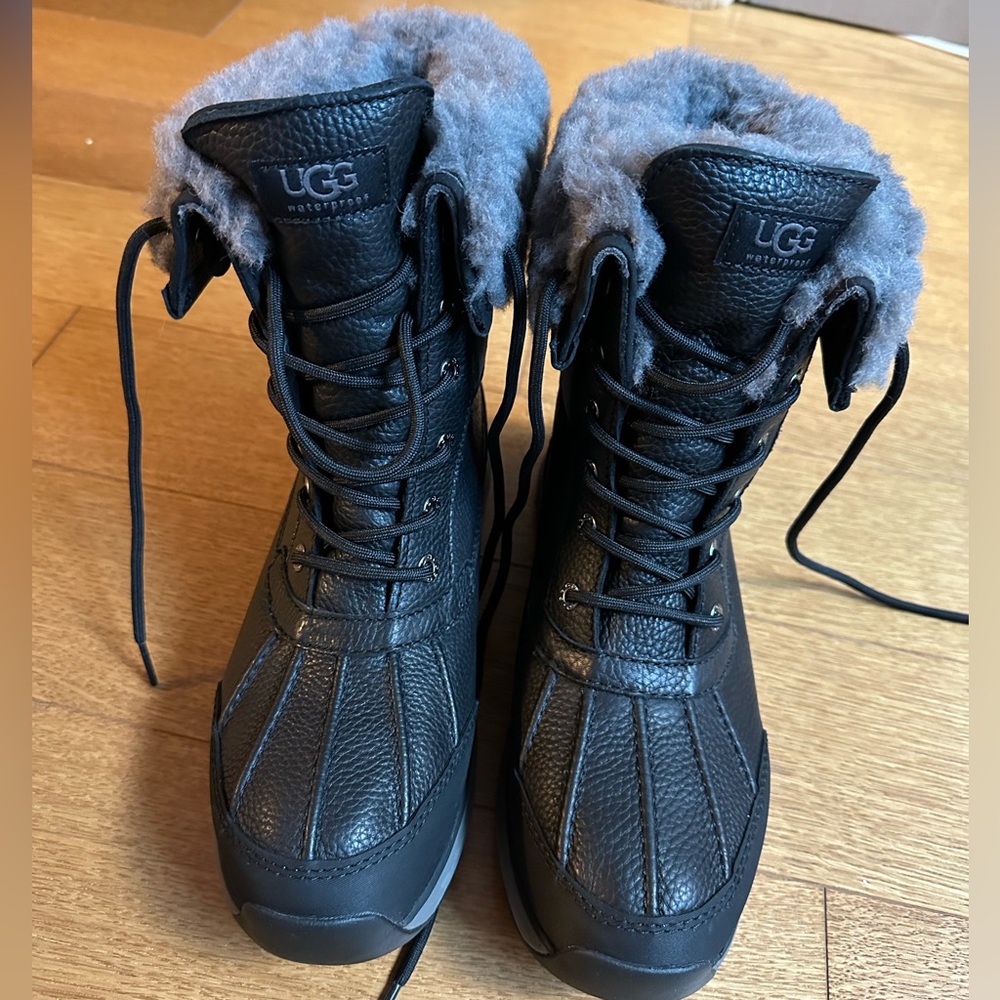 Brand new without box Ugg Adirondack winter boots, size 10